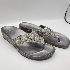 ANDREA e MICHELE METALLIC LEATHER & THREAD CRYSTAL RHINESTONE SANDALS